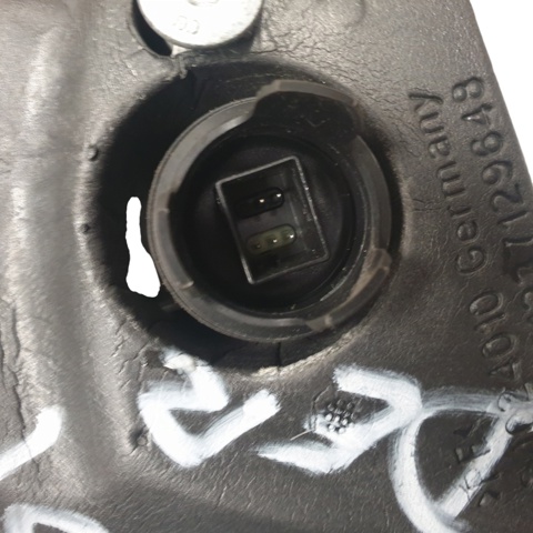 51167189850 Carcasa interior del espejo retrovisor derecho  en stock Sabadell