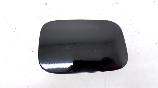Tapa exterior de tanque combustible BMW 3  (1999-2005)