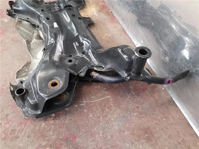 Subchasis delantero soporte motor Toyota Corolla E18