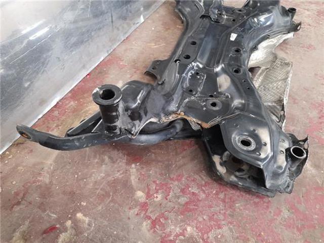 Subchasis delantero soporte motor Toyota Corolla E18