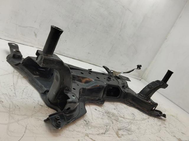 Subchasis delantero soporte motor Toyota C-HR X10