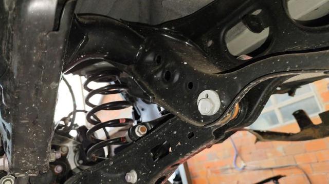 5120642090 TOYOTA Subchasis trasero soporte motor  comprar en Jaén