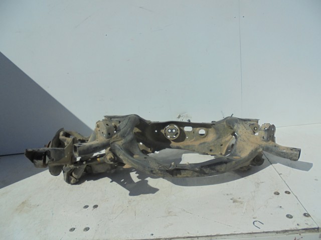 Subchasis trasero soporte motor 5120648060 Toyota