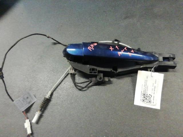 51212992985 BMW Manija exterior izquierda de puerta delantera  disponible Ourense