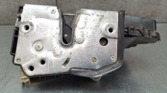 51217011244 BMW Cerradura de puerta delantera derecha  en stock Huelva
