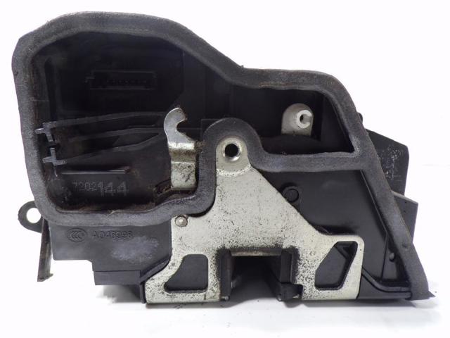 51217202144 BMW Cerradura de puerta delantera derecha  disponible Vigo