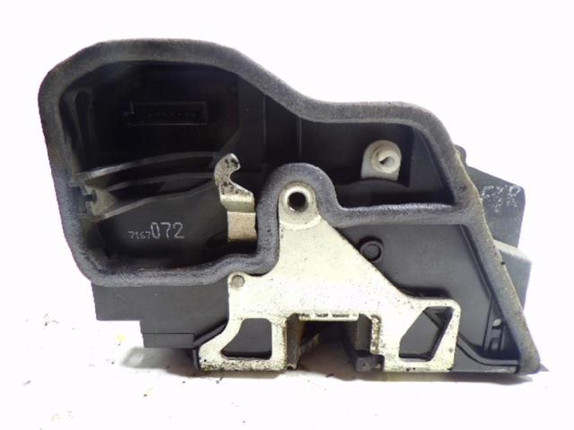 51217202144 Cerradura de puerta delantera derecha  disponible Málaga