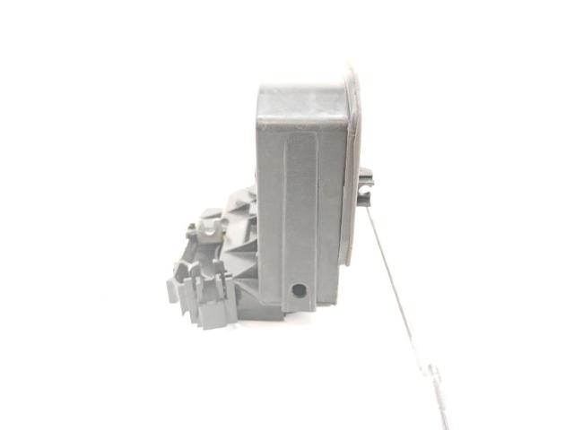 51217202146 Cerradura de puerta delantera derecha  disponible Málaga