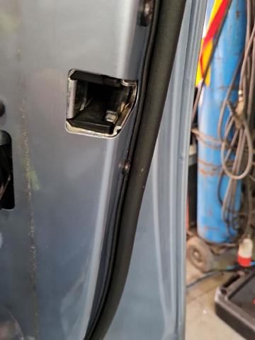 51217229458 BMW Cerradura de puerta delantera derecha  en stock Gandía