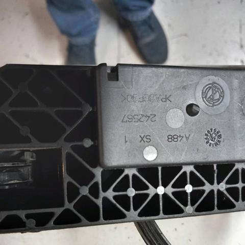 51217242567 Soporte de manija exterior de puerta delantera izquierda comprar Almería