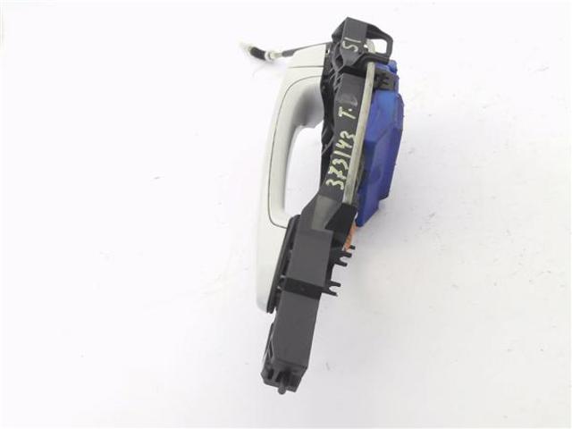 51217242568 BMW Soporte de manija exterior de puerta delantera derecha  en stock Huelva