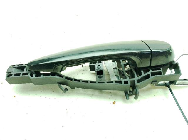 BMW 51217242568 Soporte de manija exterior de puerta delantera derecha  en stock Salamanca