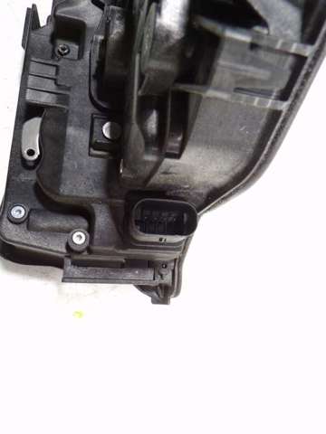 51217281931 Cerradura de puerta delantera izquierda  disponible Utrera