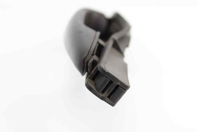 51218216122 Soporte de manija exterior de puerta delantera derecha  disponible Málaga