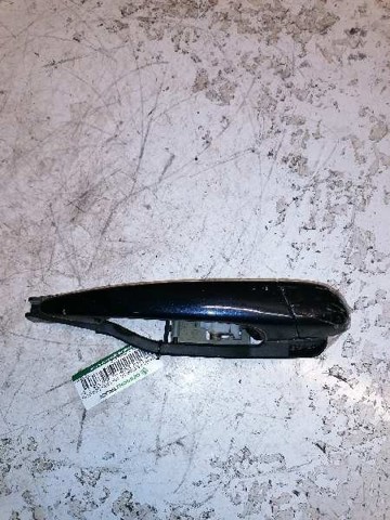 BMW 51218216122 Soporte de manija exterior de puerta delantera derecha  en stock Terrassa