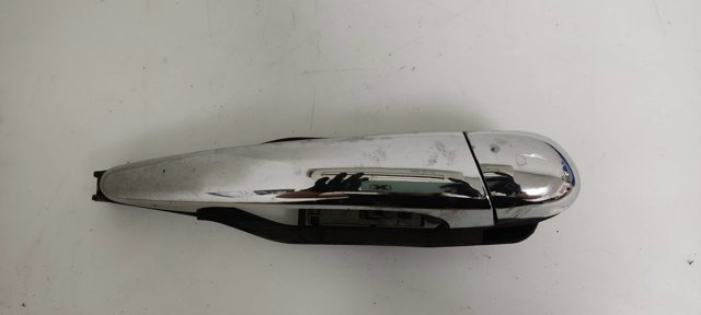 51218216122 BMW Soporte de manija exterior de puerta delantera derecha  en stock Córdoba