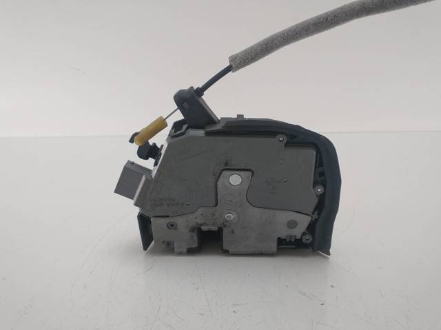 51218402540 BMW Cerradura de puerta delantera derecha  en stock Gandía