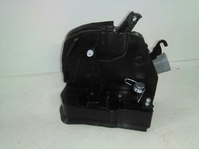 51218402540 BMW Cerradura de puerta delantera derecha  disponible Ourense