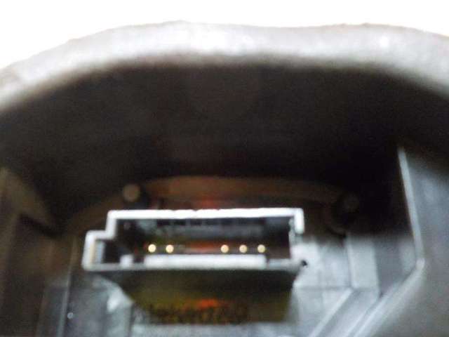 51227202148 Cerradura de la puerta trasera derecha  disponible Utrera