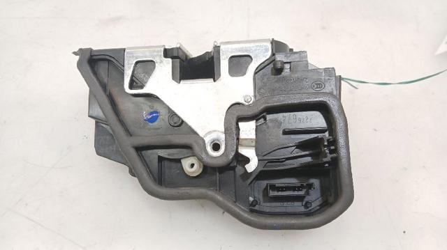51227276674 Cerradura de la puerta trasera derecha  en stock Sabadell