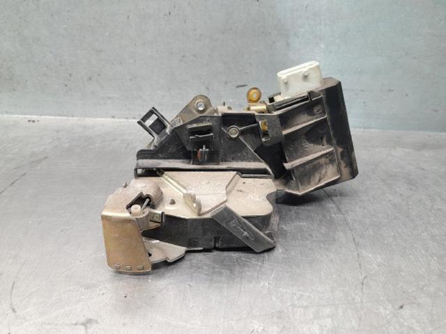 51228125671 BMW