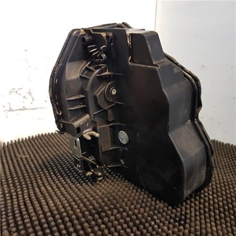 BMW 51228125672 Cerradura de la puerta trasera derecha  en stock Salamanca