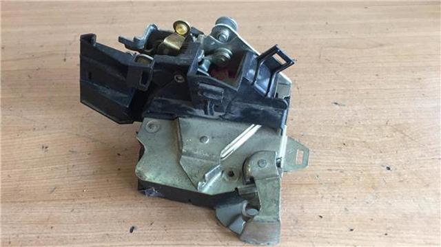 BMW 51228125672 Cerradura de la puerta trasera derecha comprar Barcelona