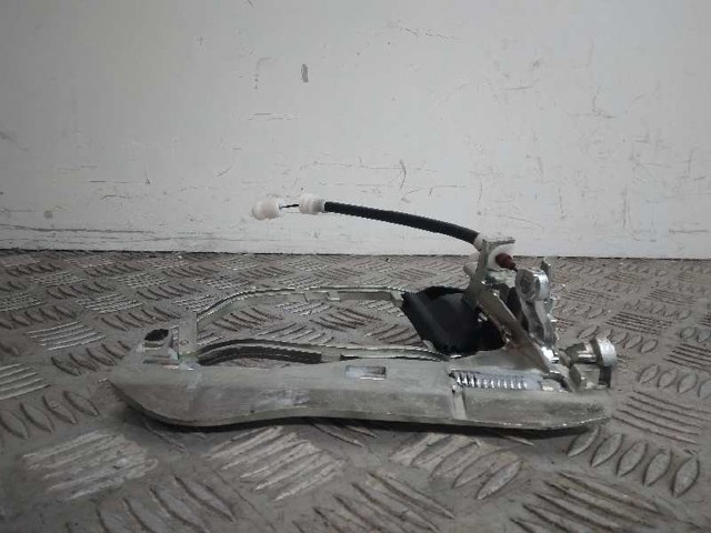 51228243635 Soporte de manija exterior de puerta trasera izquierda  disponible Utrera