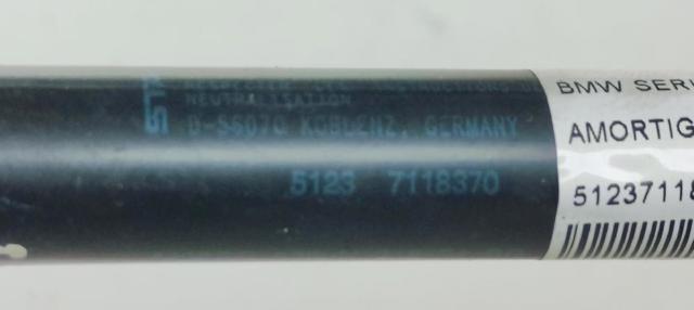 51237118370 BMW Amortiguador de capó  en stock Córdoba
