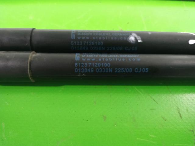 51237129190 BMW Amortiguador de capó  en stock Gandía