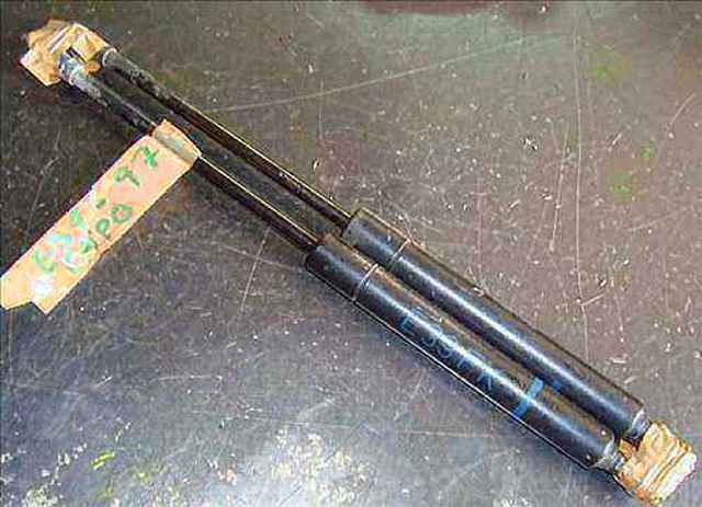 BMW 51238174866 Amortiguador de capó comprar Barcelona