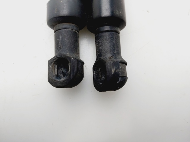 51238202688 Amortiguador de capó  en stock Granada
