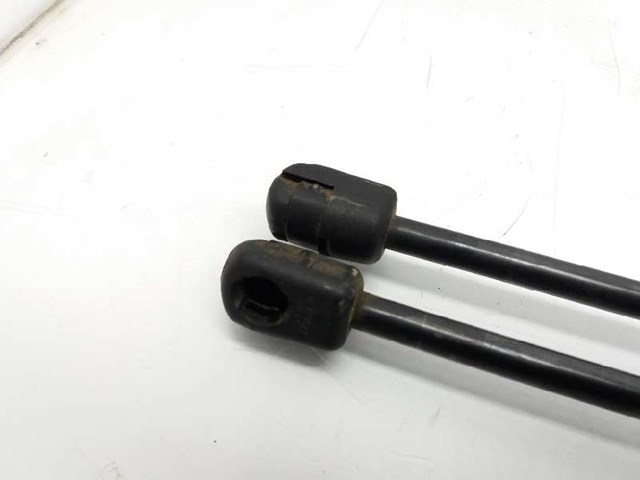 51242990136 BMW Amortiguador de la tapa del maletero  comprar en Oviedo