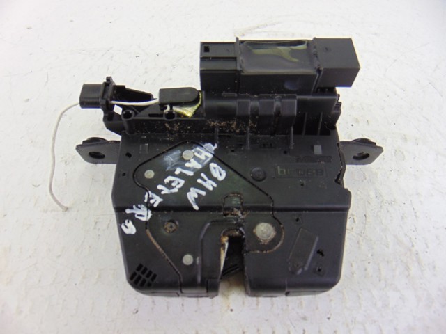 Comprar Cerradura de puerta de maletero 7  F01, F02, F03, F04