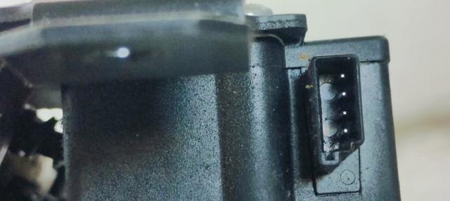51247057364 BMW Cerradura de maletero  en stock Gandía