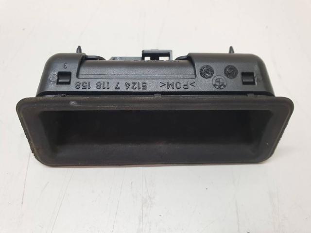 BMW 51247118158 Tirador de puerta de maletero exterior  en stock Terrassa