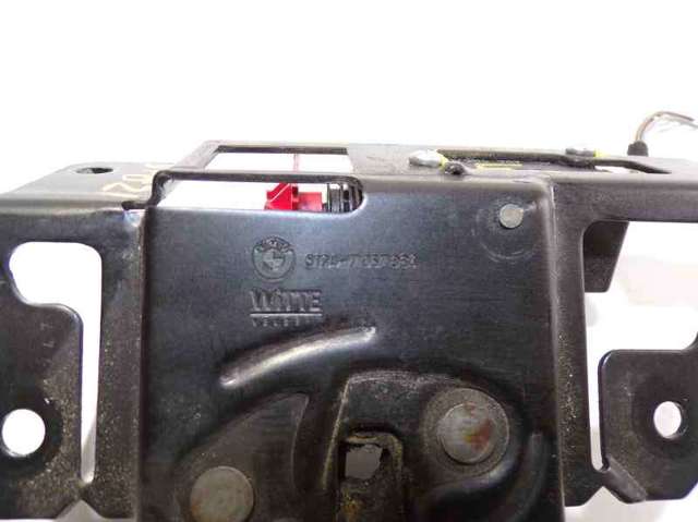 51247201561 BMW Cerradura de maletero  en stock Gandía