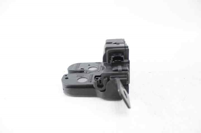 51247248075 Cerradura de maletero  en stock Granada