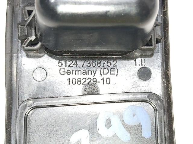 BMW 51247368752 Tirador de puerta de maletero exterior  en stock Terrassa