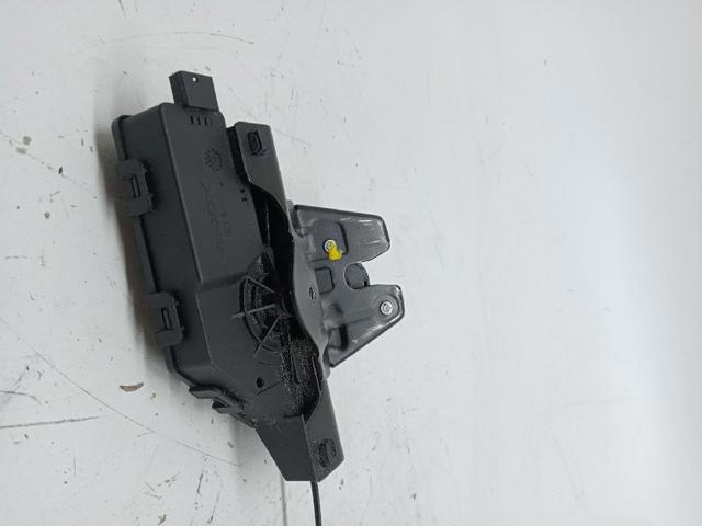 BMW 51247840617 Cerradura de maletero  en stock Terrassa