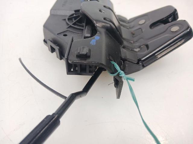 51247840617 BMW Cerradura de maletero  en stock Gandía