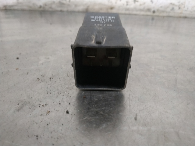 Relé de bujía de precalentamiento Peugeot 406 8B