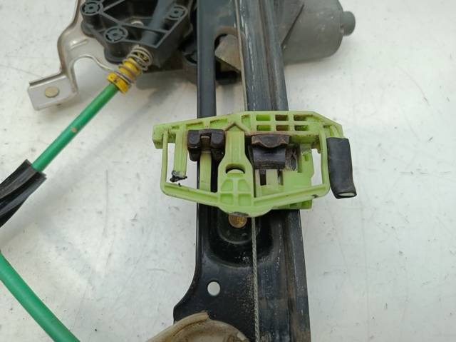 51338251351 BMW Mecanismo de elevalunas de la puerta delantera izquierda  disponible Alicante