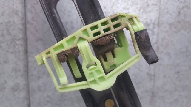 51338251352 BMW Mecanismo de elevalunas de la puerta delantera derecha  comprar en Jaén