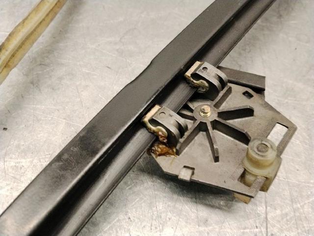 51338252393 BMW Mecanismo de elevalunas de la puerta delantera izquierda  comprar en Oviedo