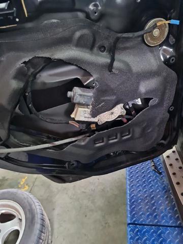 Mecanismo alzacristales, puerta trasera izquierda 51353448251 BMW