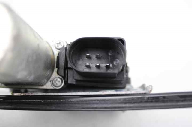 BMW 51357140589 Mecanismo de elevalunas de la puerta trasera izquierda  disponible Lugo