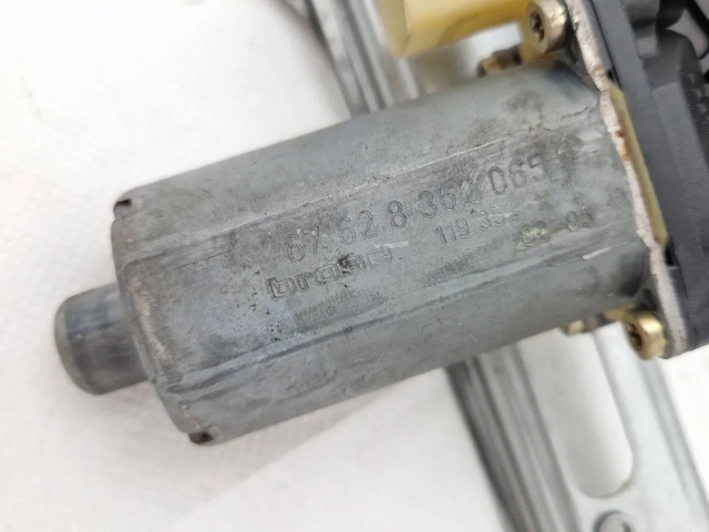 51358212100 BMW Mecanismo de elevalunas de la puerta trasera derecha  comprar en Oviedo