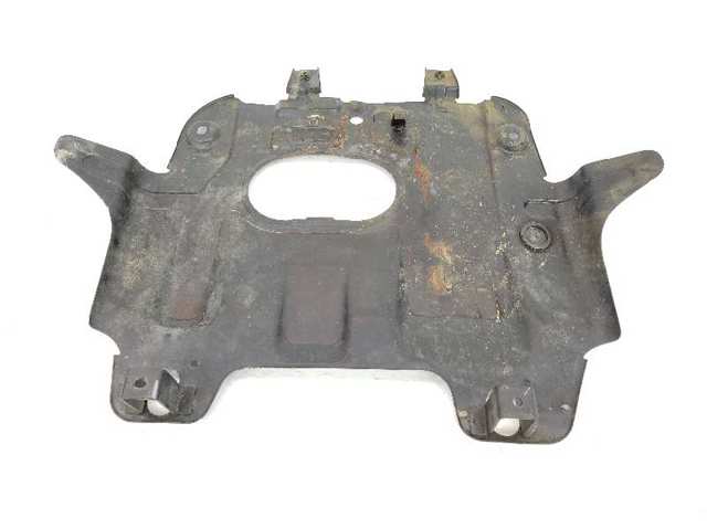 Protección motor trasera 5145035010 Toyota