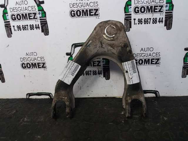 Brazo superior derecho de la suspensión delantera 51450SM4023 HONDA